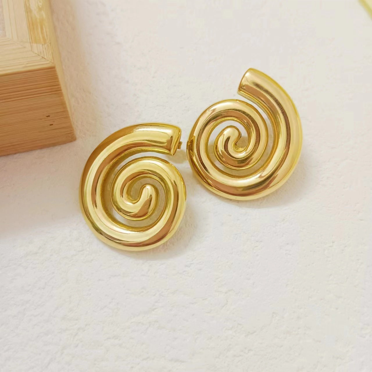 Stainless Steel Rotating Thread Earrings